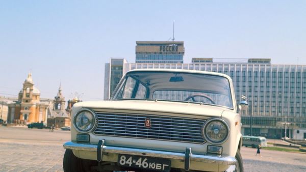 Свои пять миллионов «копеек». Как ВАЗ-2101 изменил всю страну