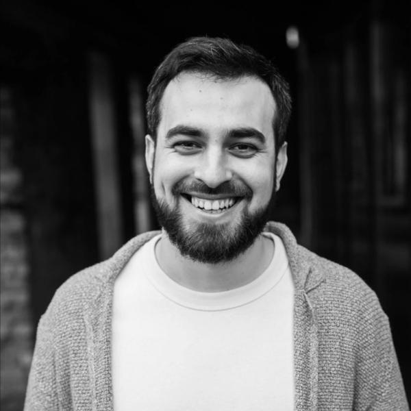Как работает индустрия боев? Инсайды о контрактах бойцов и ринг-герлз, доходах и секретах успеха