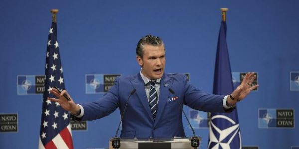 Удар по команде Трампа? Чем опасны и для кого привлекательны скандалы в Пентагоне - Мнения ТАСС