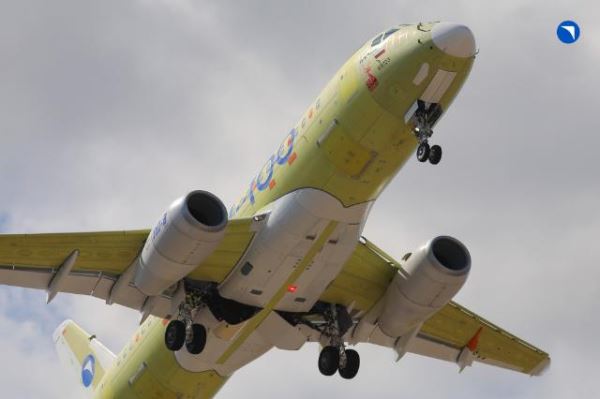 Первый полёт опытного образца полностью импортозамещённого самолёта SJ-100