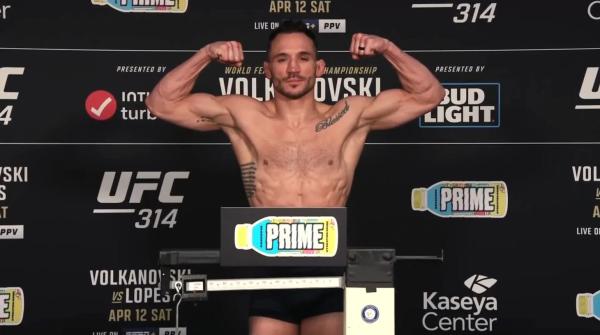 Волкановски снова чемпион UFC! Хорош даже в 36
