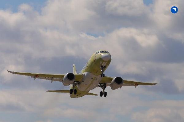 Первый полёт опытного образца полностью импортозамещённого самолёта SJ-100