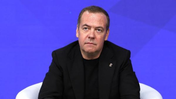 Медведев назвал вступившие в НАТО страны целями для России