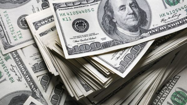 Аналитик Антонов: курс доллара может достигнуть 100 рублей к концу года